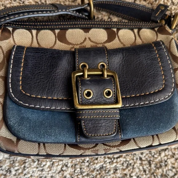 Coach Tan and Blue Buckle Shoulder Bag - Picture 6 of 8